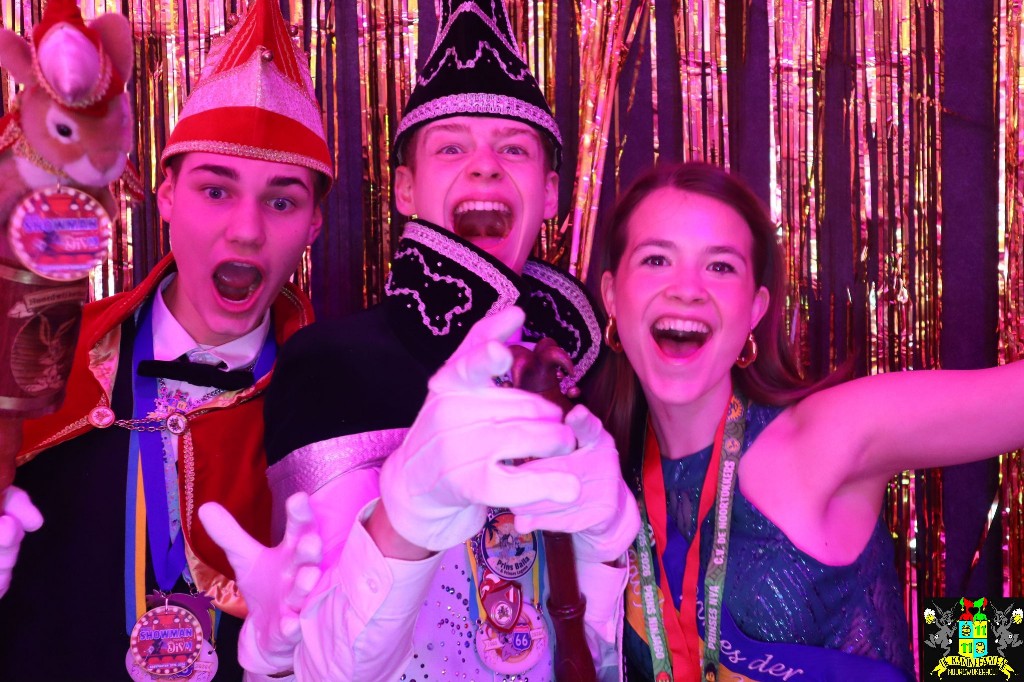 ../Images/Jeugd Opwarmbal Photobooth 129.jpg